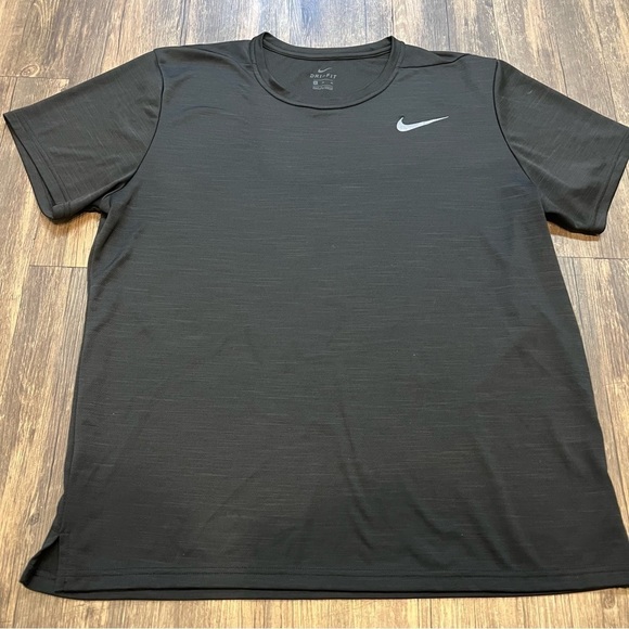 Nike Legend 2.0 Men's Dri Fit Training Black Short Sleeves T-shirt Size XL - Picture 3 of 8